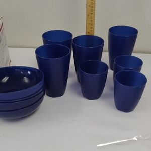 Tupperware Blue Dinnerware Set